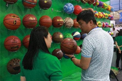 祝賀雨林參展4月教育“兩會(huì)”圓滿成功